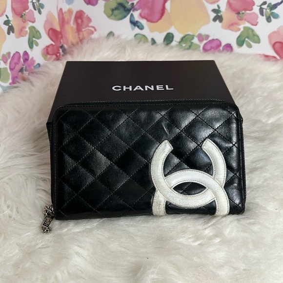 💯Authentic Calfskin Cambon Zip Around Organizer Wallet Black White 🍀 - Picture 3 of 17
